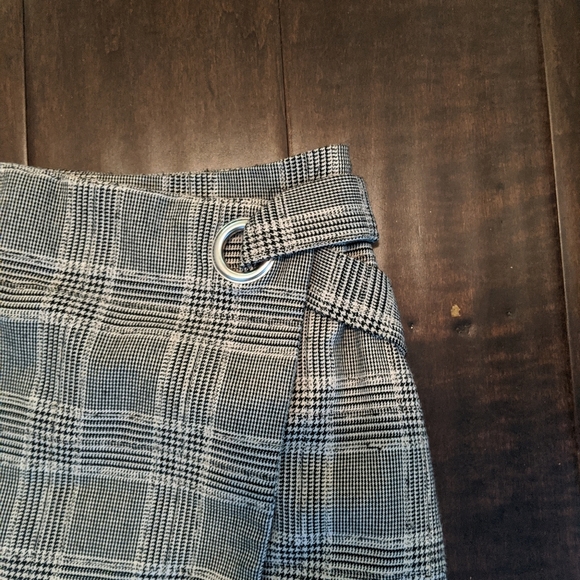 Cute Plaid Drape Skirt - Picture 8 of 8